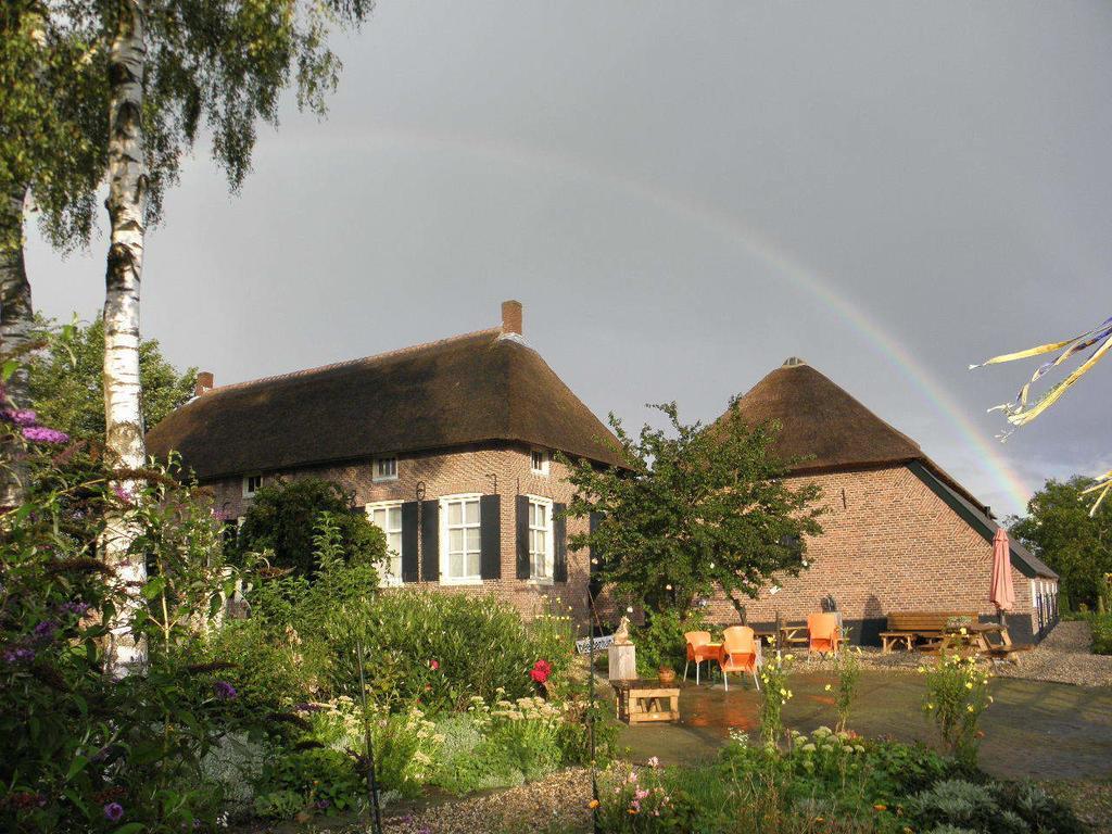 Bed & Breakfast Hofstede Het Klaphek Randwijk Room photo